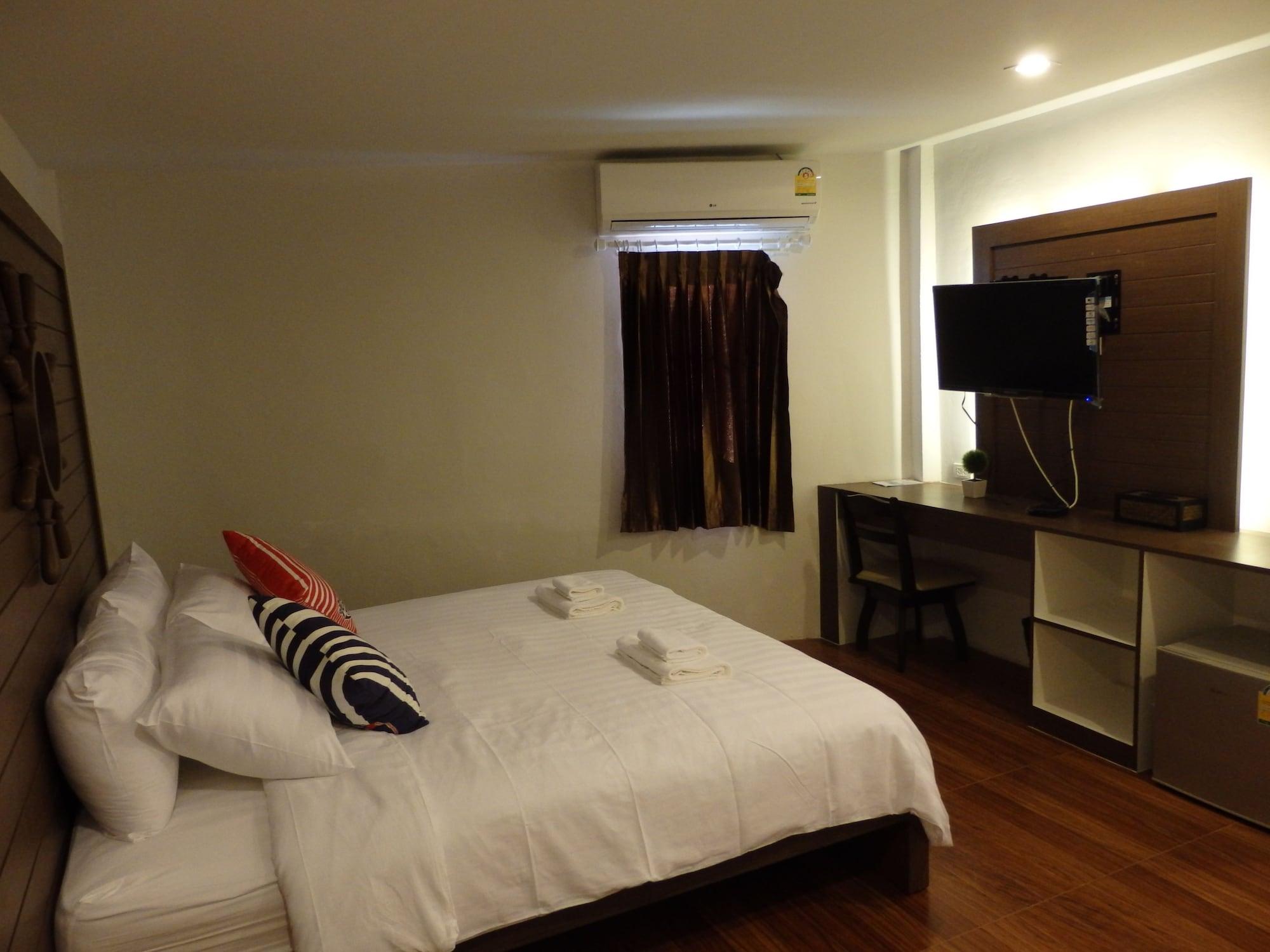 Bed By Cruise Hotel At Samakkhi-Tivanont Nonthaburi Exterior photo